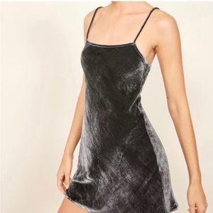 Reformation Delfine Velvet Slip Dress In Caviar S